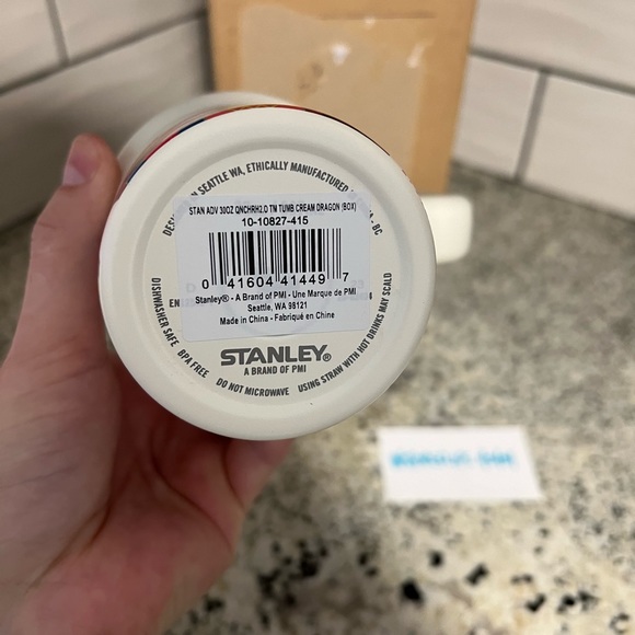 The Lunar New Year Limited Edition Quencher H2.0 FlowState™ Tumbler | 30 OZ - Picture 2 of 4